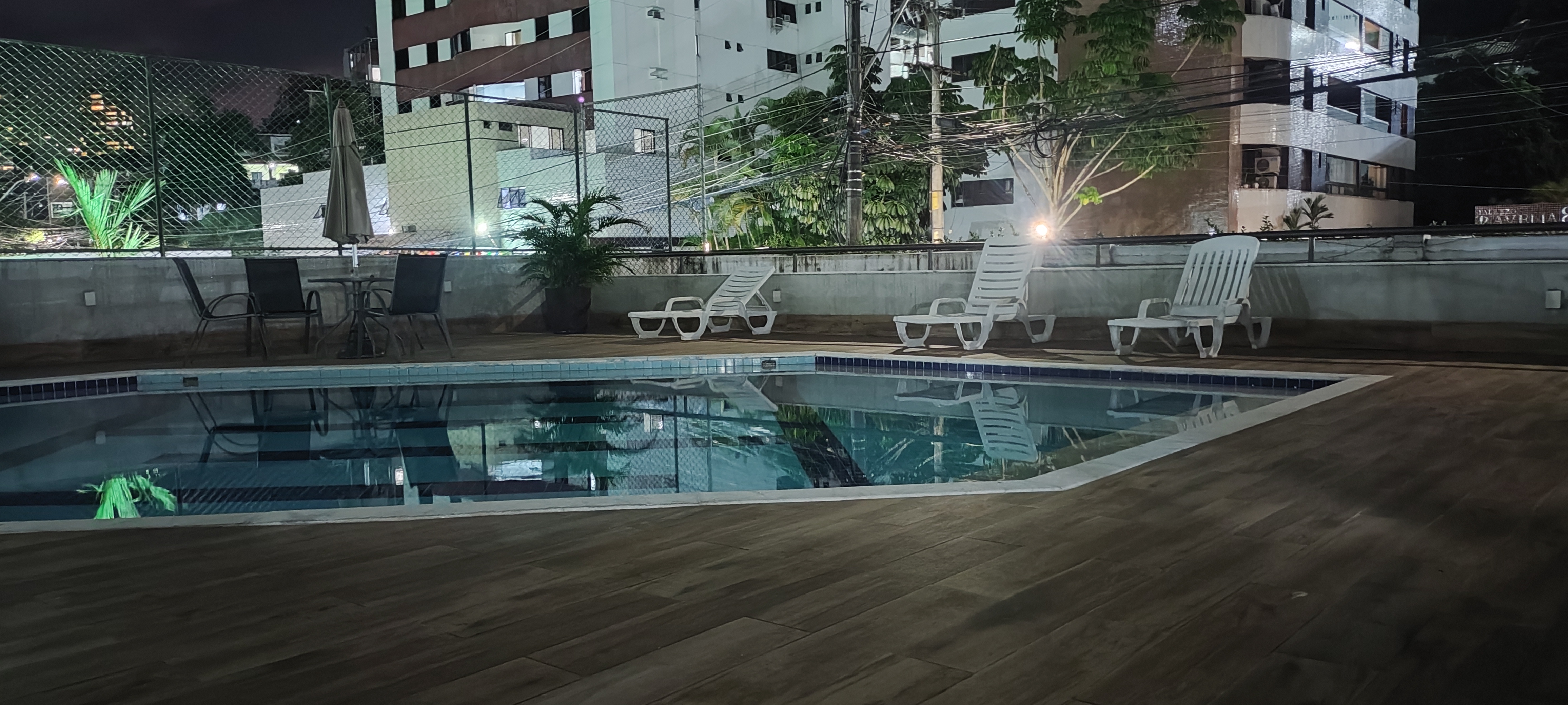 Imagem Apartamento com 2 Quartos à Venda, 70 m² em Candeal - Salvador