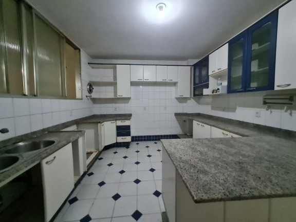 Imagem Apartamento com 3 Quartos à Venda, 220 m²em Copacabana - Rio de Janeiro Imagem Apartamento com 3 Quartos à Venda, 220 m²em Copacabana - Rio de Janeiro