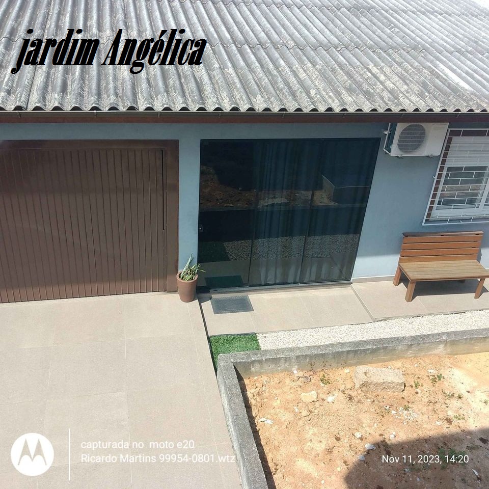 Imagem Casa com 3 Quartos à Venda, 180 m²em Jardim Angélica - Criciúma Imagem Casa com 3 Quartos à Venda, 180 m²em Jardim Angélica - Criciúma