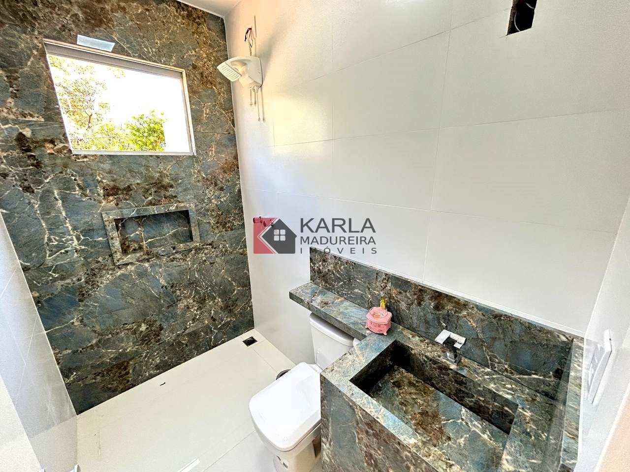 Imagem Casa de Condomínio com 4 Quartos à Venda, 183 m²em Estância das Petúnias - Lagoa Santa Imagem Casa de Condomínio com 4 Quartos à Venda, 183 m²em Estância das Petúnias - Lagoa Santa
