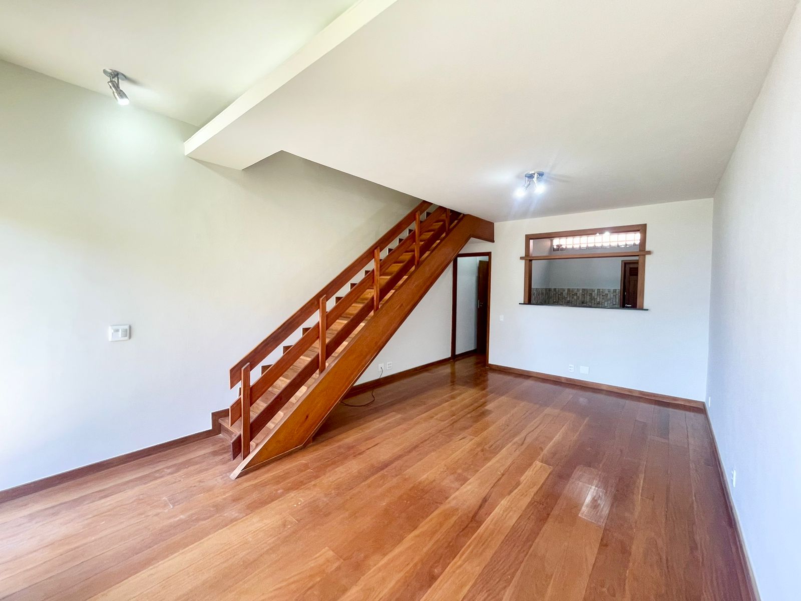 Imagem Casa de Condomínio com 3 Quartos à Venda, 114 m²em Alto - Teresópolis