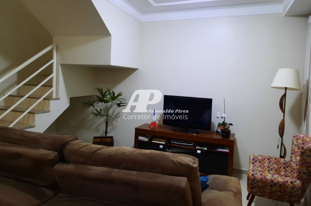 Imagem Sobrado com 3 Quartos à Venda ou Temporada, 90 m²em Jardim Carvalho - Ponta Grossa Imagem Sobrado com 3 Quartos à Venda ou Temporada, 90 m²em Jardim Carvalho - Ponta Grossa