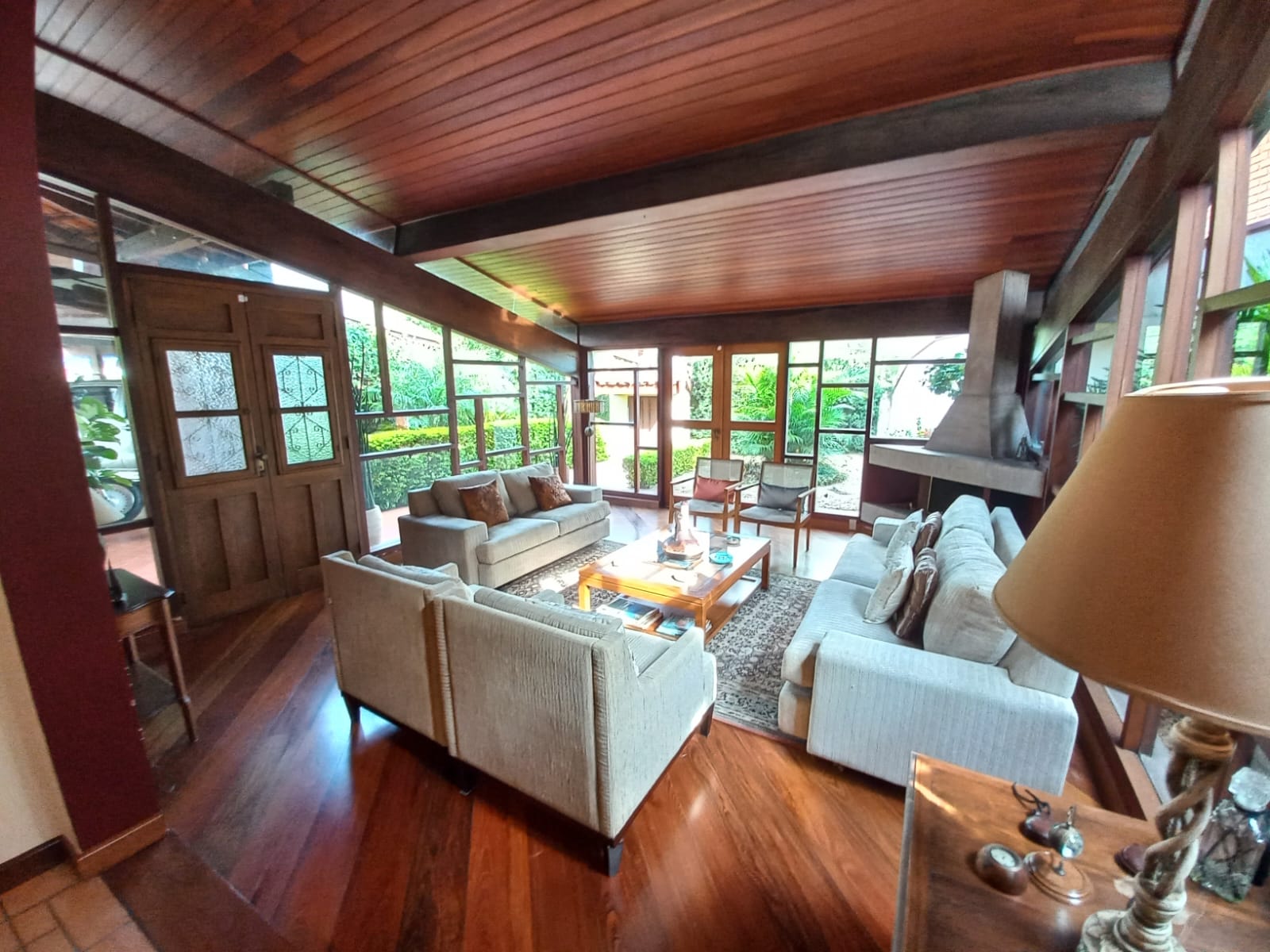 Casa com 5 Quartos à Venda, 475 m²em Vila Brandina - Campinas