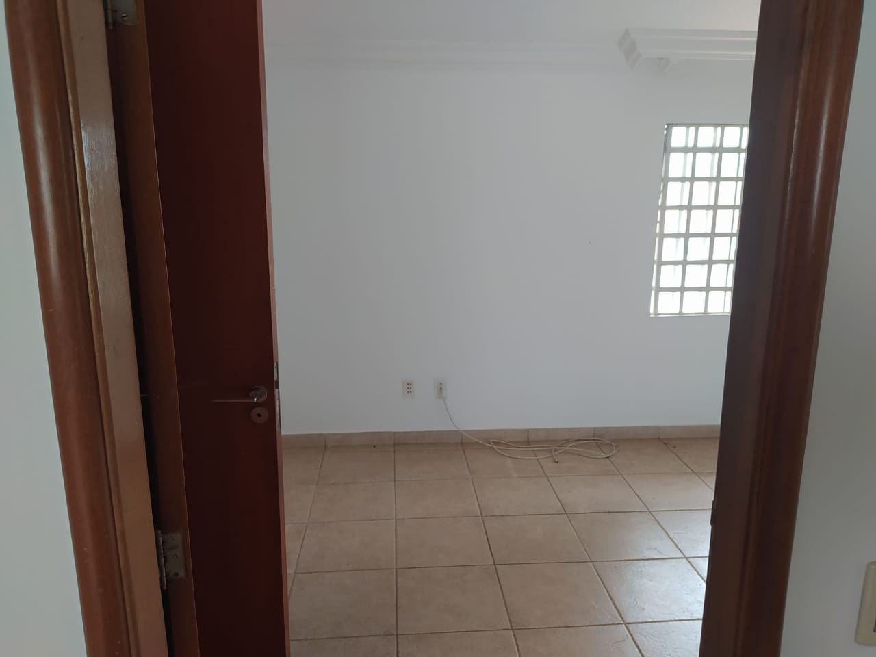 Imagem Casa de Condomínio com 3 Quartos à Venda, 200 m²em Jardim Ana Lúcia - Goiânia