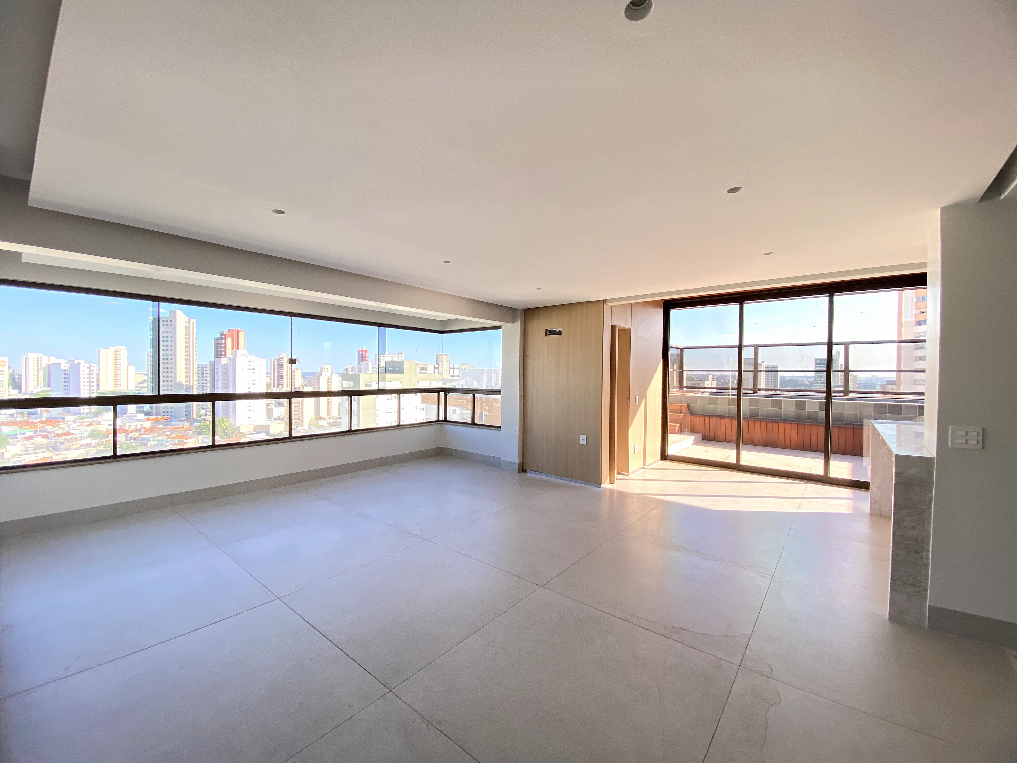 Imagem Apartamento com 4 Quartos à Venda, 216 m²em Martins - Uberlândia Imagem Apartamento com 4 Quartos à Venda, 216 m²em Martins - Uberlândia
