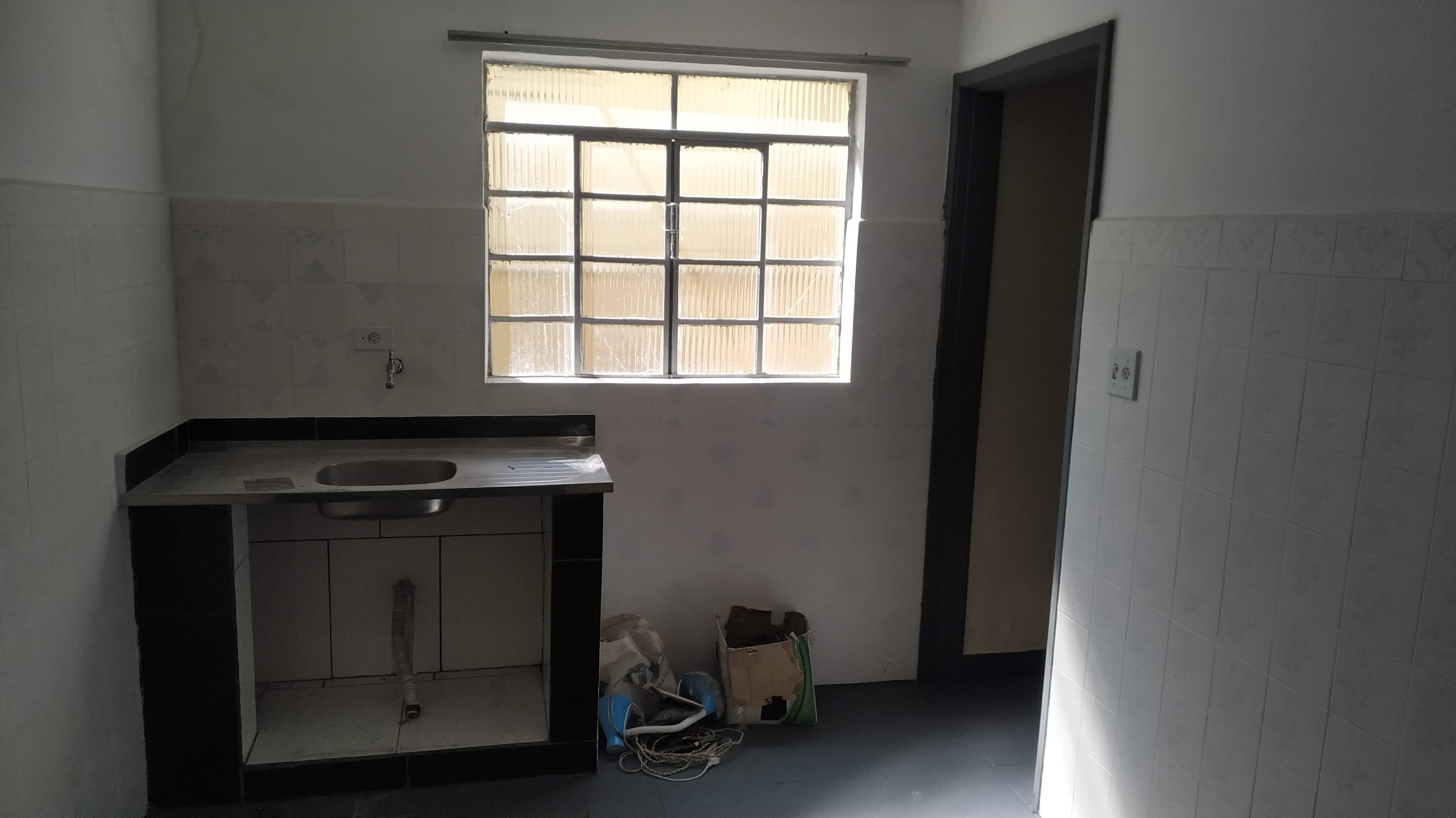 Imagem Casa com 1 Quarto para Alugar, 40 m² em Vila Antonieta - São Paulo Imagem Casa com 1 Quarto para Alugar, 40 m² em Vila Antonieta - São Paulo
