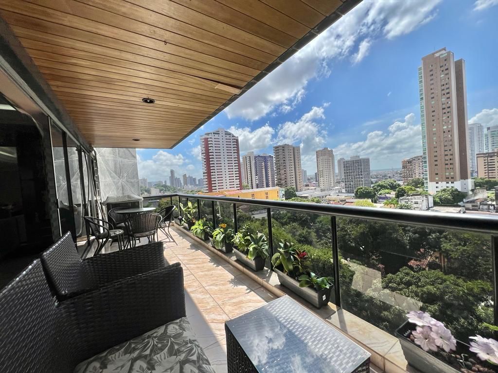 Apartamento com 4 Quartos à Venda, 290 m²em Nazaré - Belém