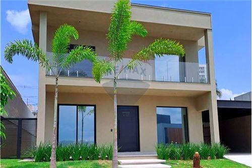 Casa de Condomínio com 2 Quartos à Venda, 315 m²em Condomínio Residencial Monte Carlo - São José dos Campos