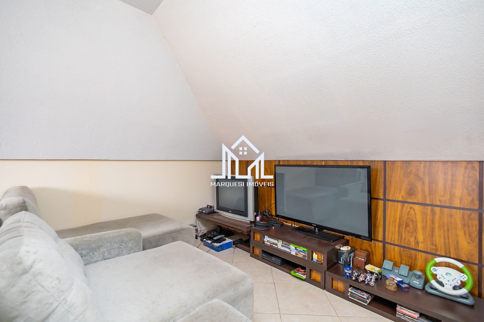 Imagem Sobrado com 3 Quartos à Venda, 172 m² em Santa Felicidade - Curitiba