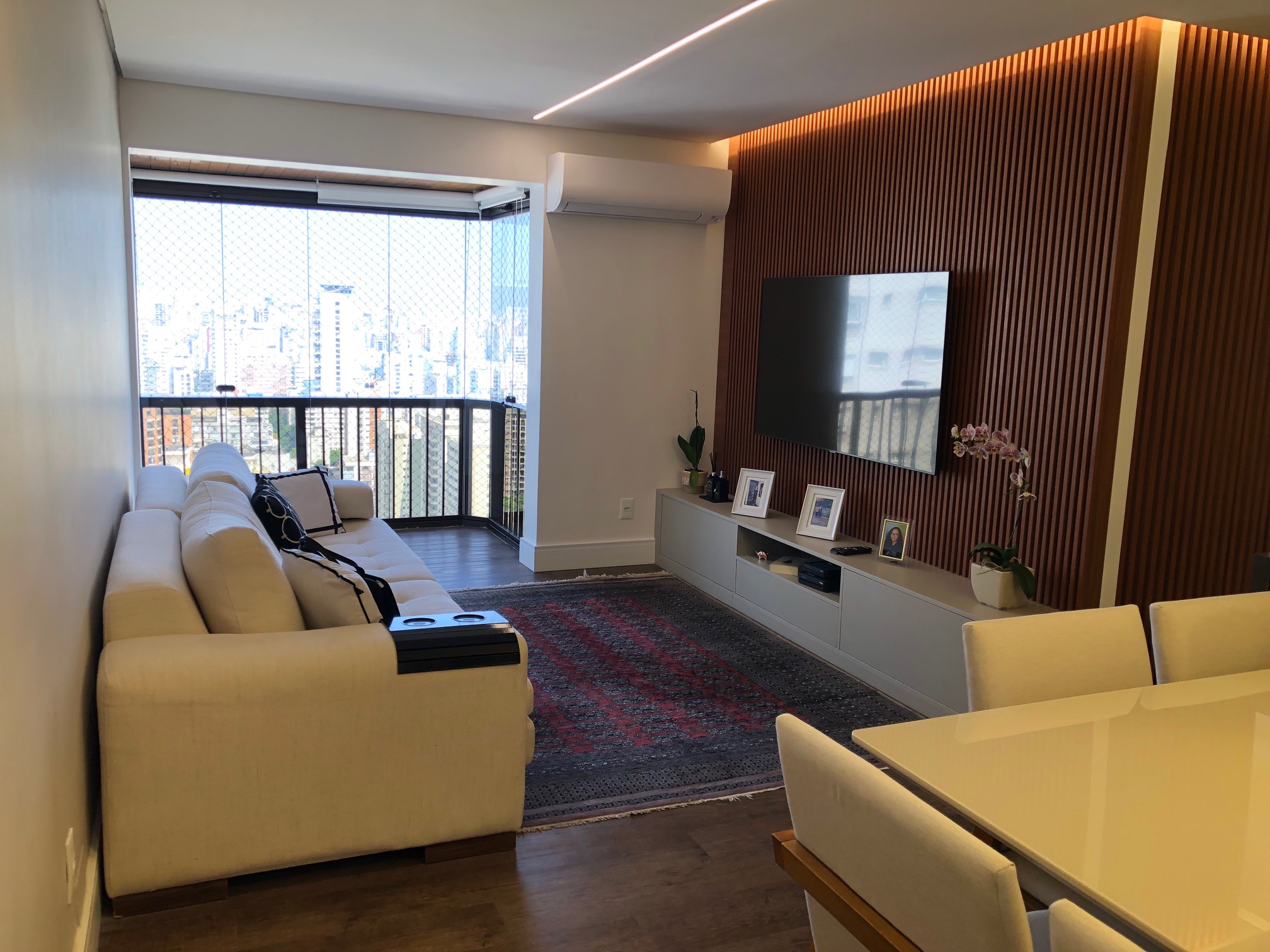 Imagem Flat com 3 Quartos à Venda ou Locação, 93 m²em Cerqueira César - São Paulo Imagem Flat com 3 Quartos à Venda ou Locação, 93 m²em Cerqueira César - São Paulo
