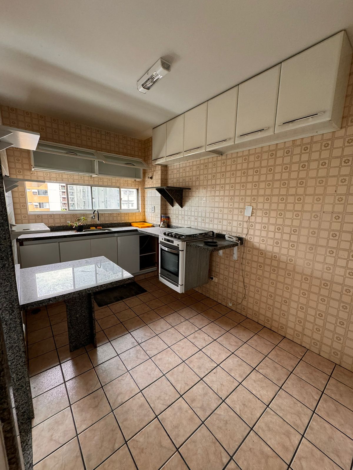 Imagem Apartamento com 3 Quartos à Venda, 95 m²em Espinheiro - Recife Imagem Apartamento com 3 Quartos à Venda, 95 m²em Espinheiro - Recife