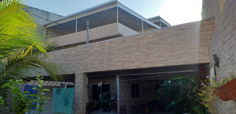 Imagem Casa com 5 Quartos à Venda, 247 m² em Bangu - Rio de Janeiro