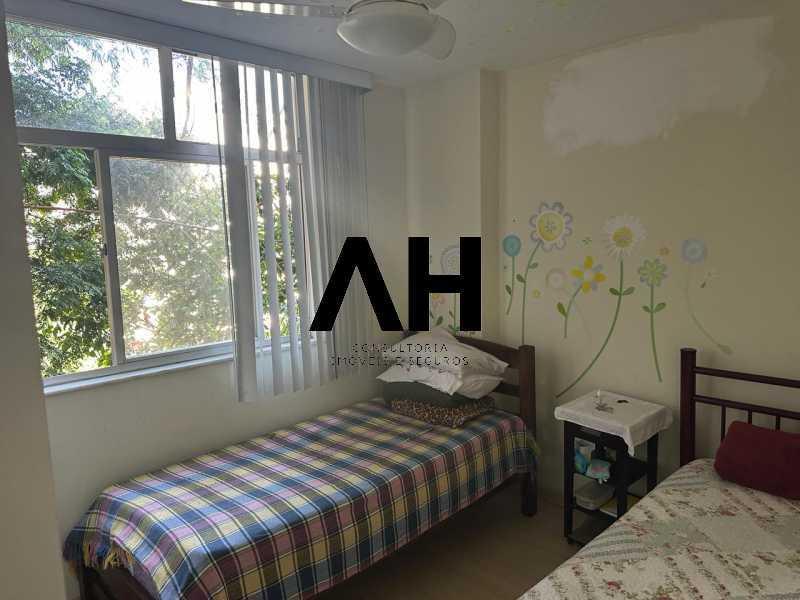 Imagem Apartamento com 3 Quartos à Venda, 85 m²em Santa Rosa - Niterói