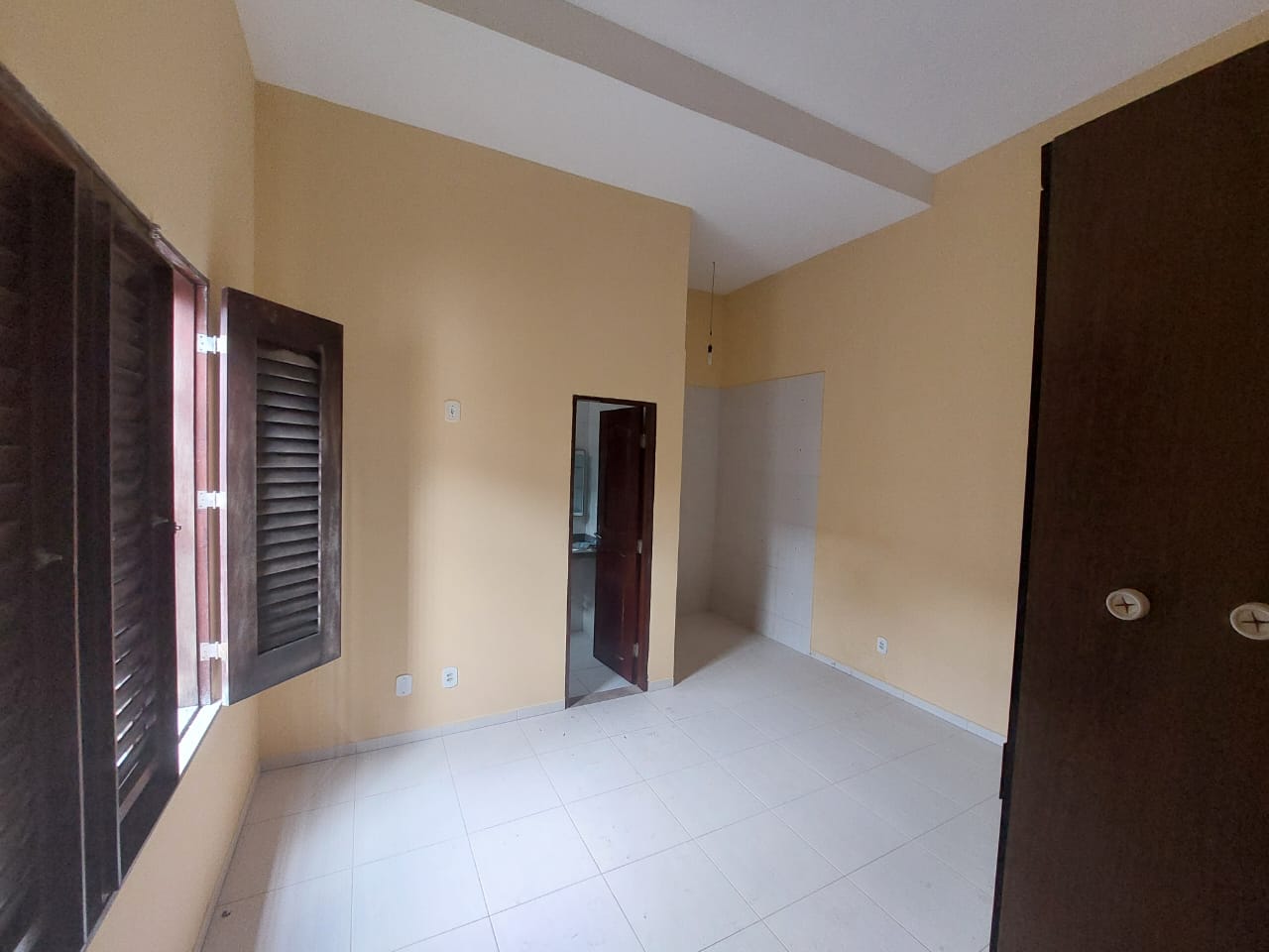 Imagem Casa com 5 Quartos à Venda, 325 m²em Centro - São Luís Imagem Casa com 5 Quartos à Venda, 325 m²em Centro - São Luís