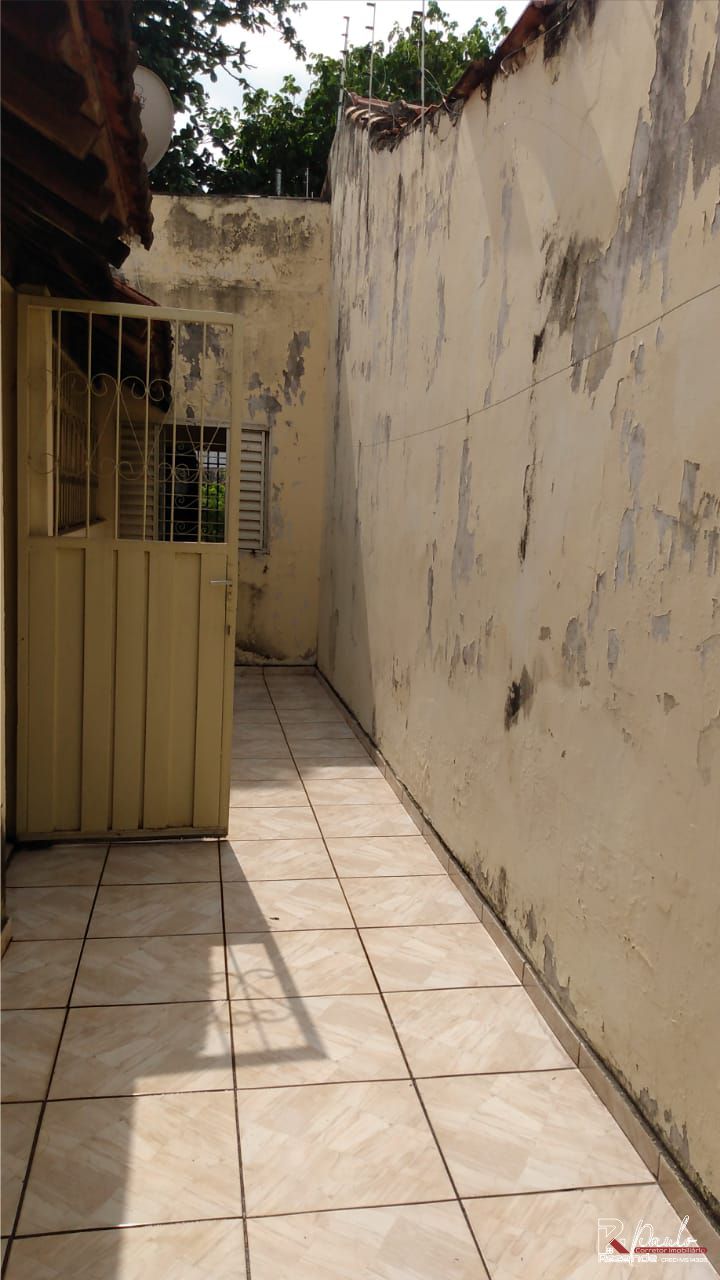 Imagem Casa com 3 Quartos à Venda, 68 m²em Centro - Corumbá