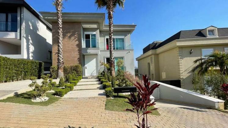 Imagem Casa com 4 Quartos à Venda, 640 m² em Alphaville - Santana de Parnaíba