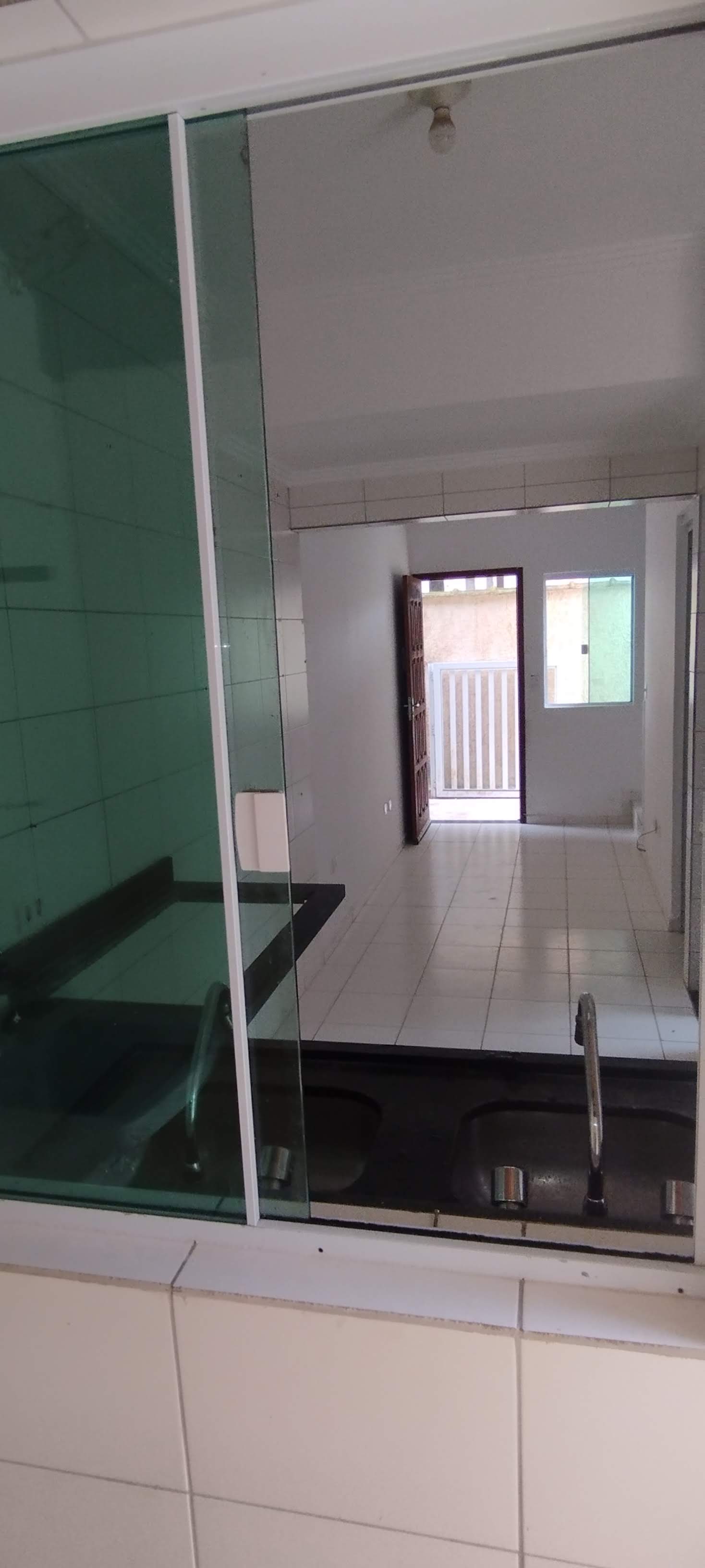 Imagem Casa de Condomínio com 2 Quartos à Venda ou Locação, 51 m² em Princesa - Praia Grande