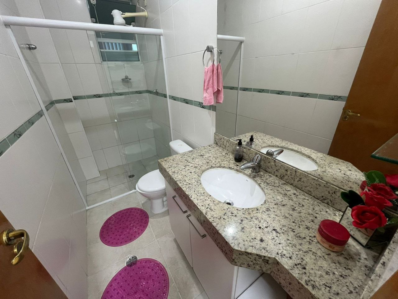Imagem Casa com 4 Quartos à Venda, 239 m²em Embaré - Santos