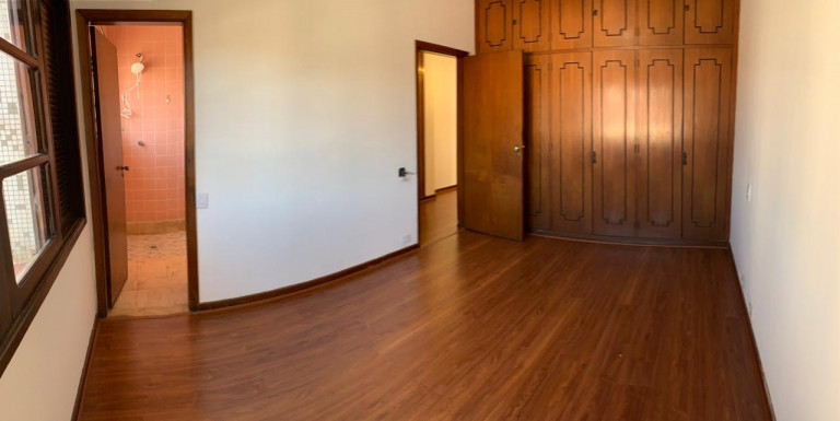 Imagem Casa com 3 Quartos à Venda, 300 m² em Vila Monumento - São Paulo Imagem Casa com 3 Quartos à Venda, 300 m² em Vila Monumento - São Paulo