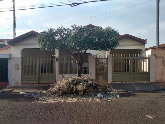 Imagem Casa com 3 Quartos à Venda, 163 m² em Vila Prado - Ituverava Imagem Casa com 3 Quartos à Venda, 163 m² em Vila Prado - Ituverava