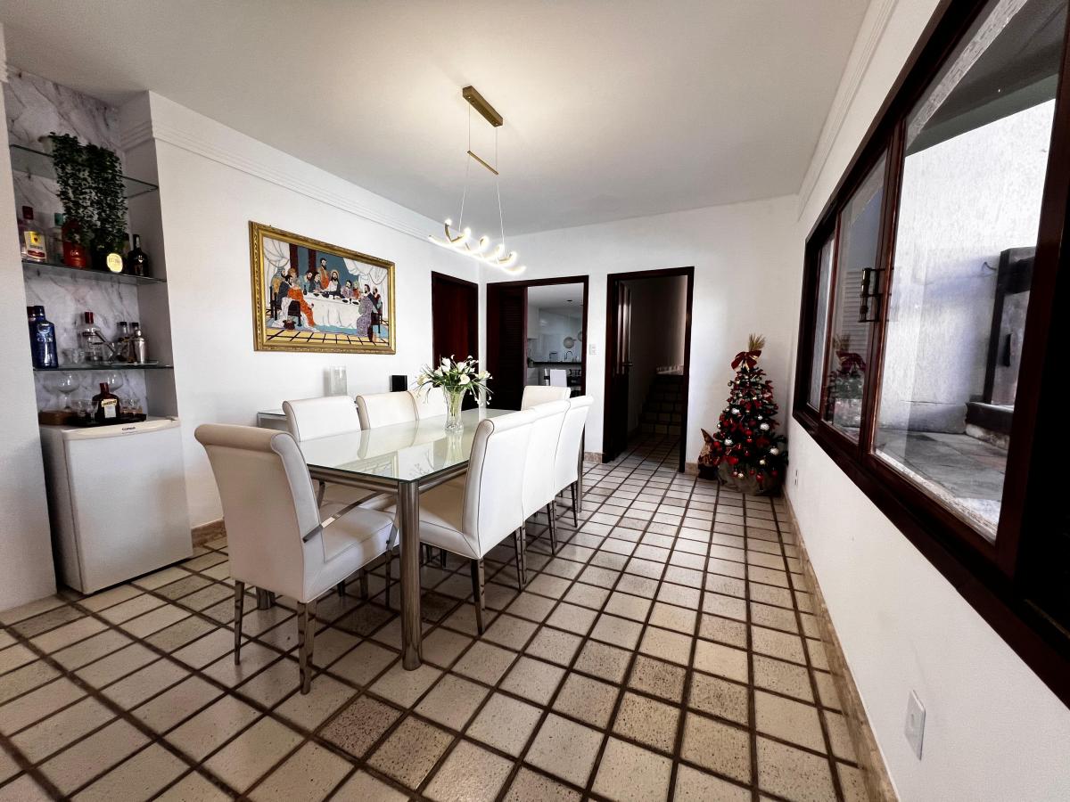 Imagem Casa com 3 Quartos à Venda, 391 m²em Capim Macio - Natal Imagem Casa com 3 Quartos à Venda, 391 m²em Capim Macio - Natal