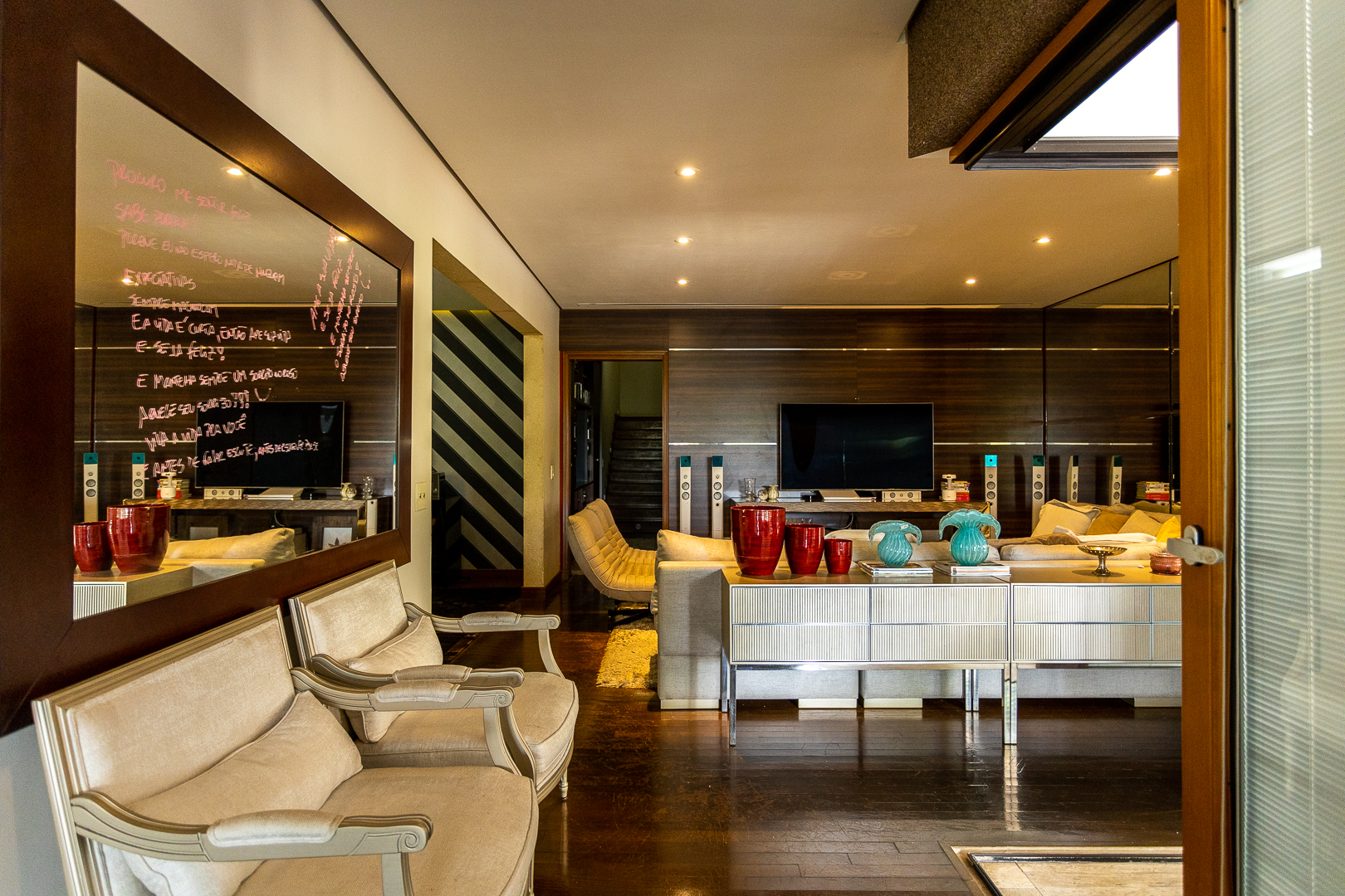 Imagem Casa de Condomínio com 5 Quartos à Venda ou Locação, 530 m² em Alphaville - Santana de Parnaíba