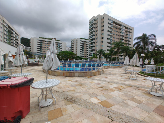 Imagem Apartamento com 2 Quartos à Venda, 64 m² em Camorim - Rio de Janeiro