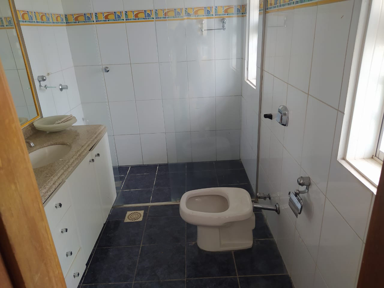 Imagem Casa de Condomínio com 3 Quartos à Venda, 200 m²em Jardim Ana Lúcia - Goiânia