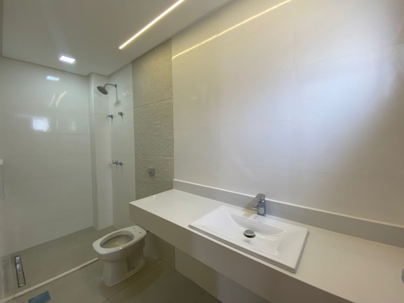 Imagem Casa com 3 Quartos à Venda, 169 m²em Jardins Porto - Senador Canedo