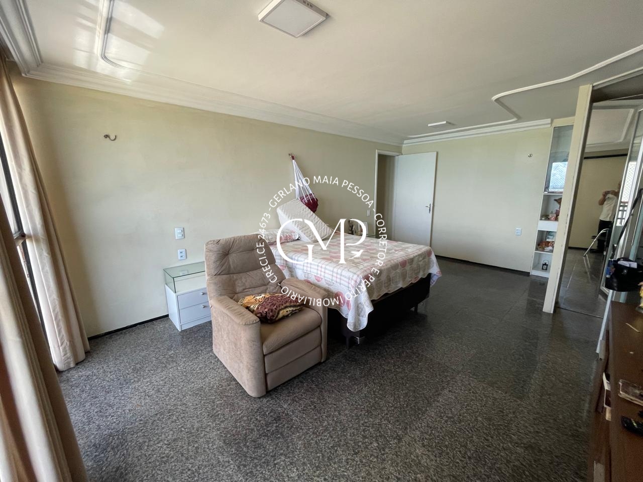 Imagem Apartamento com 4 Quartos à Venda, 225 m²em Meireles - Fortaleza