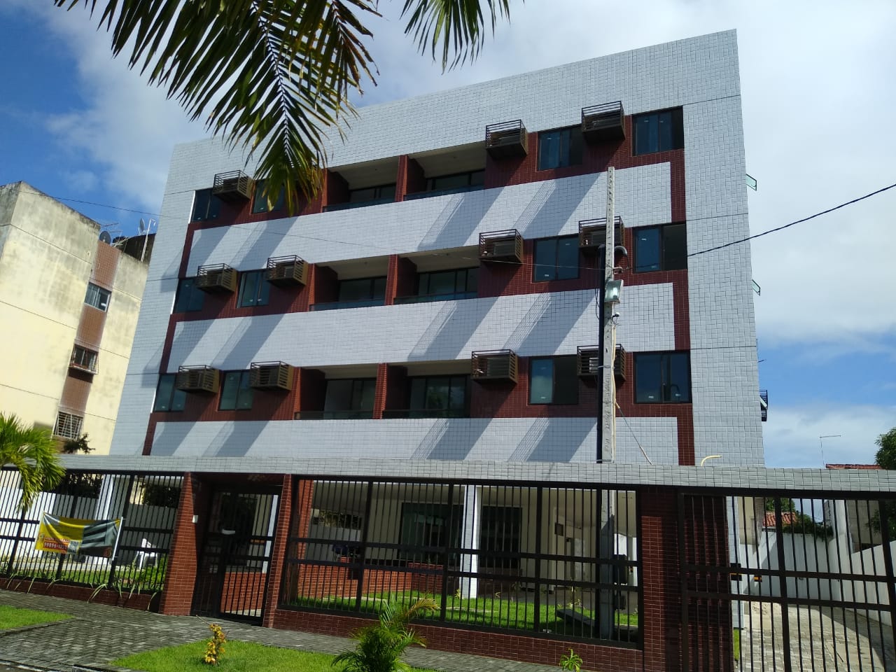 Imagem Apartamento com 2 Quartos à Venda, 52 m²em Candeias - Jaboatão dos Guararapes