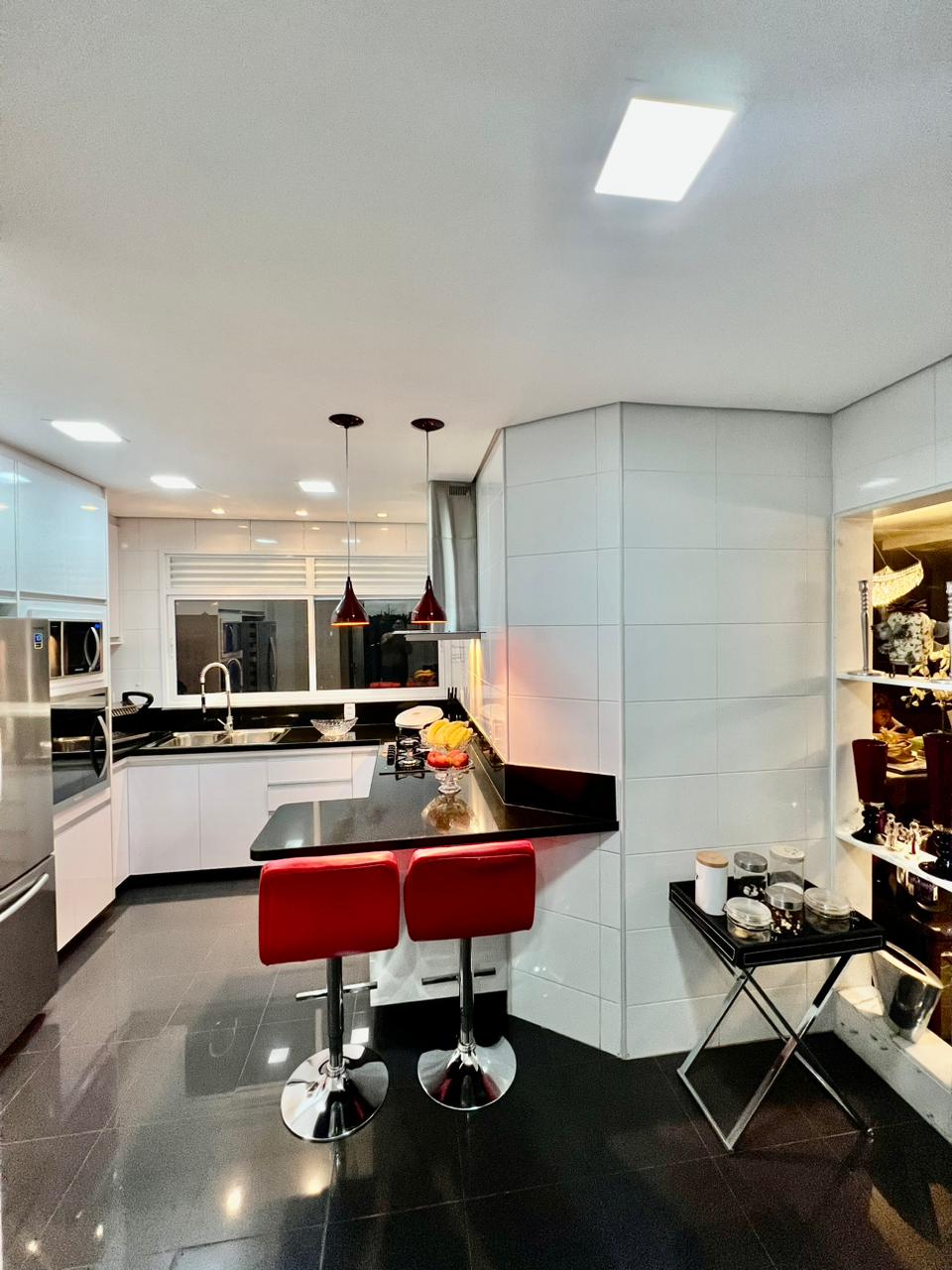 Imagem Apartamento com 2 Quartos à Venda, 135 m²em Cambuí - Campinas
