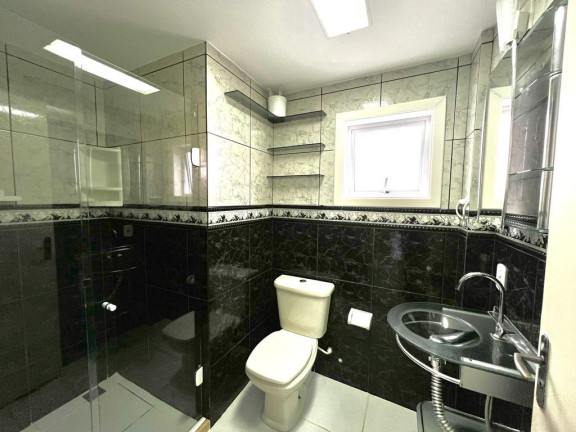 Imagem Casa com 5 Quartos à Venda, 400 m² em Golfe - Teresópolis