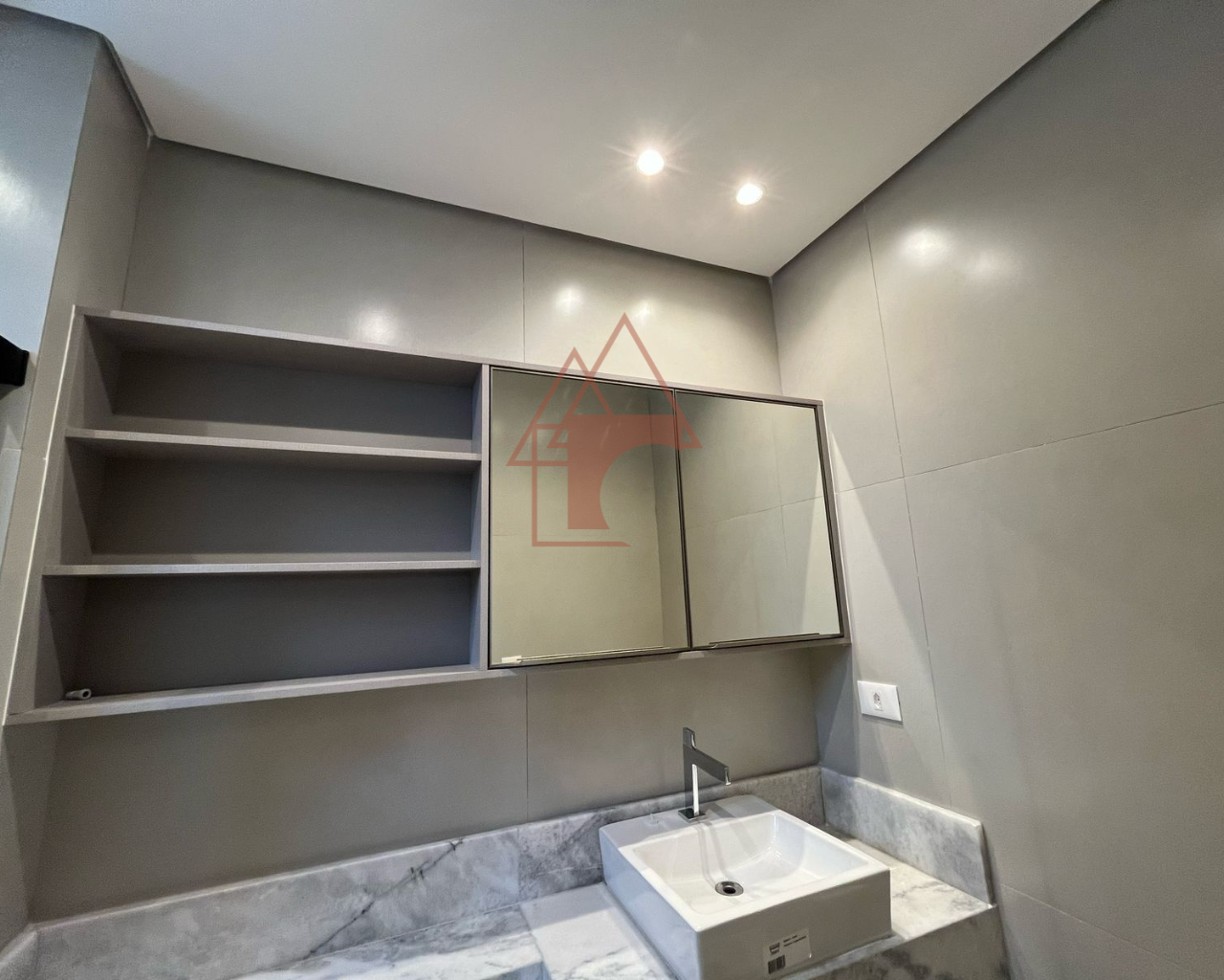 Imagem Apartamento com 2 Quartos à Venda, 75 m² em José Menino - Santos
