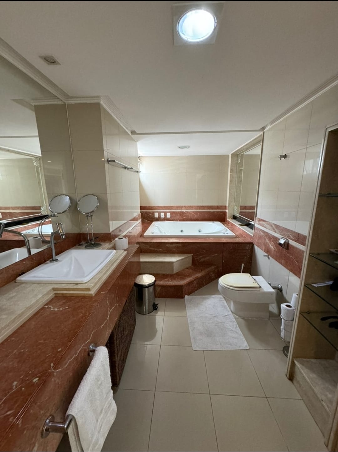 Imagem Apartamento com 4 Quartos à Venda, 370 m²em Lagoa Nova - Natal Imagem Apartamento com 4 Quartos à Venda, 370 m²em Lagoa Nova - Natal