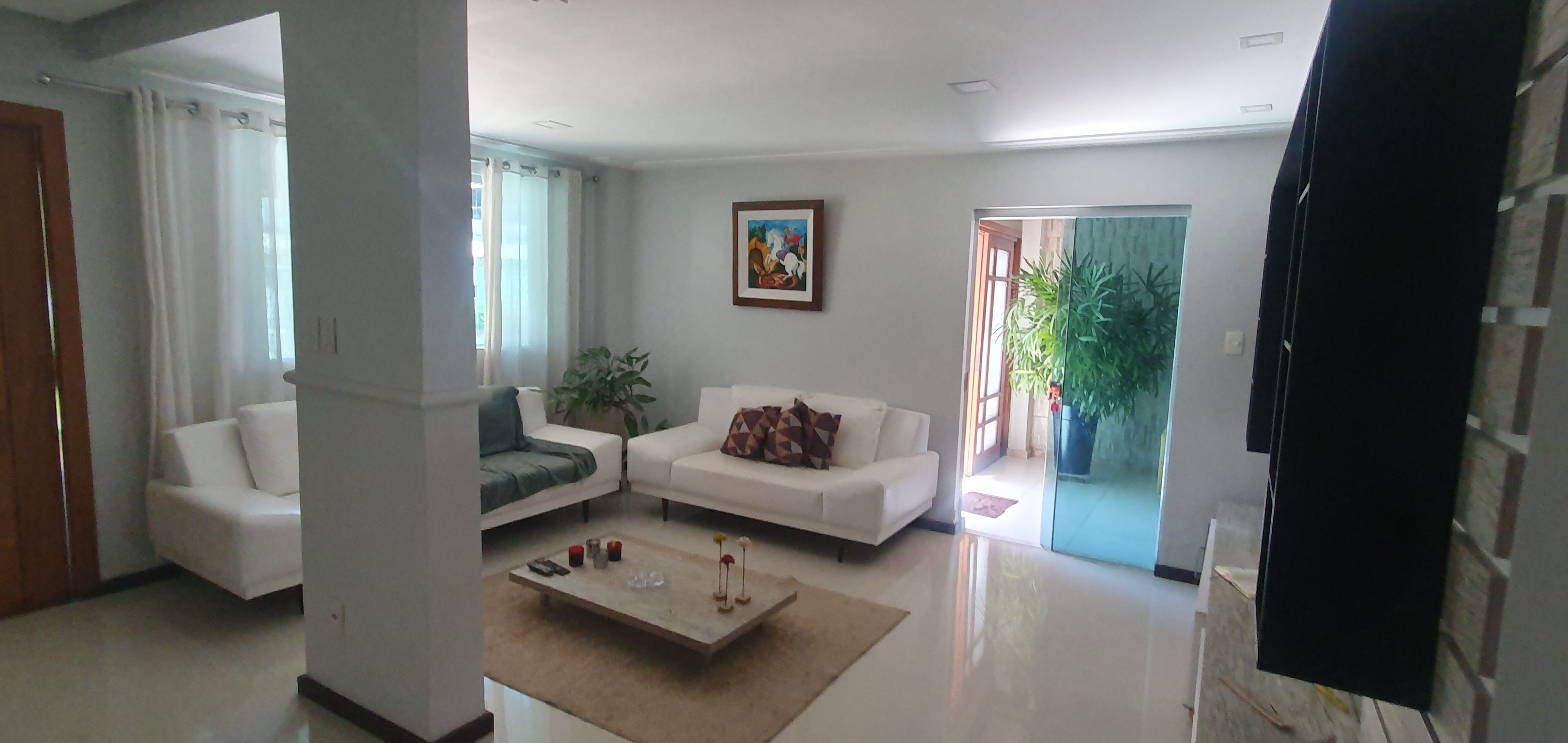 Imagem Casa de Condomínio com 5 Quartos à Venda, 300 m²em Buraquinho - Lauro de Freitas Imagem Casa de Condomínio com 5 Quartos à Venda, 300 m²em Buraquinho - Lauro de Freitas