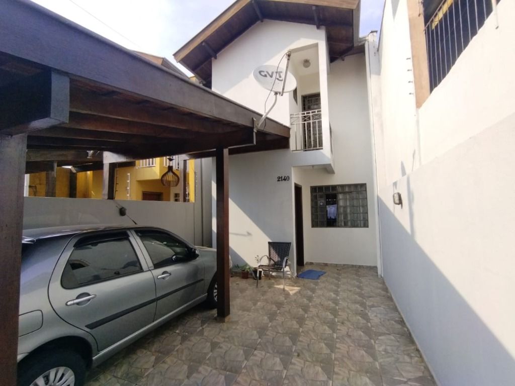 Imagem Sobrado com 3 Quartos à Venda, 126 m² em Centro - Londrina Imagem Sobrado com 3 Quartos à Venda, 126 m² em Centro - Londrina