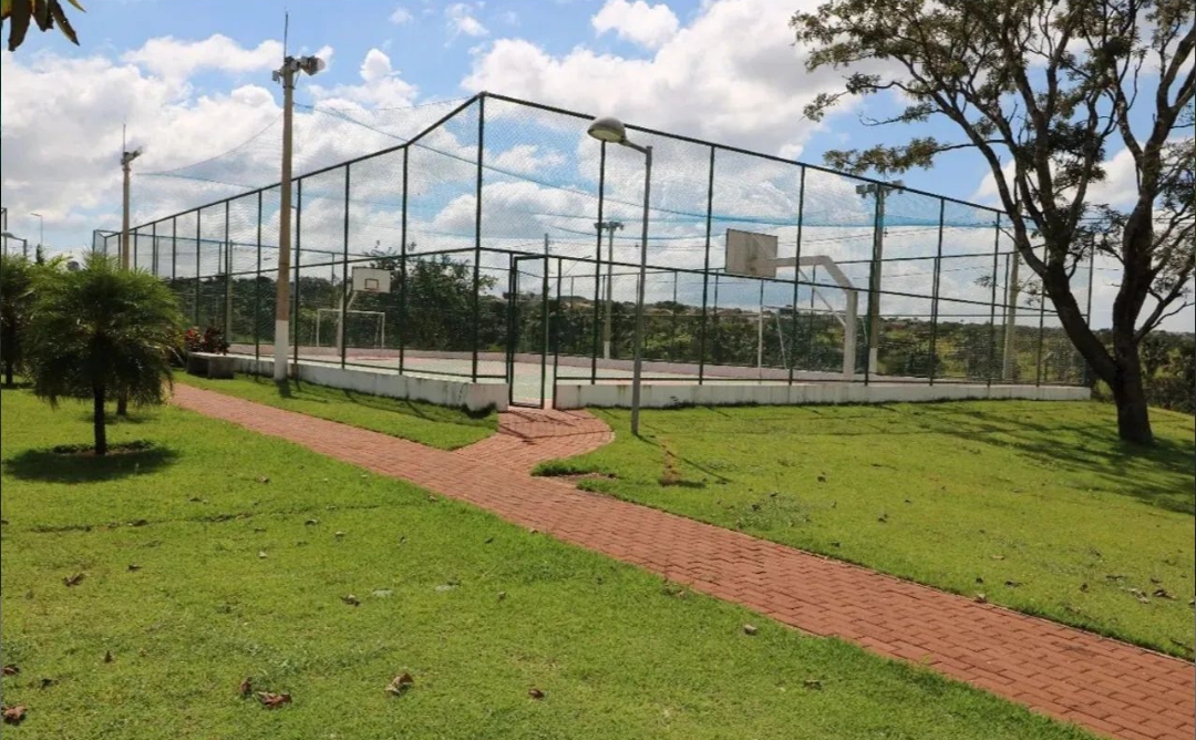 Imagem Terreno à Venda, 360 m²em Jardim Botânico - Uberlândia Imagem Terreno à Venda, 360 m²em Jardim Botânico - Uberlândia
