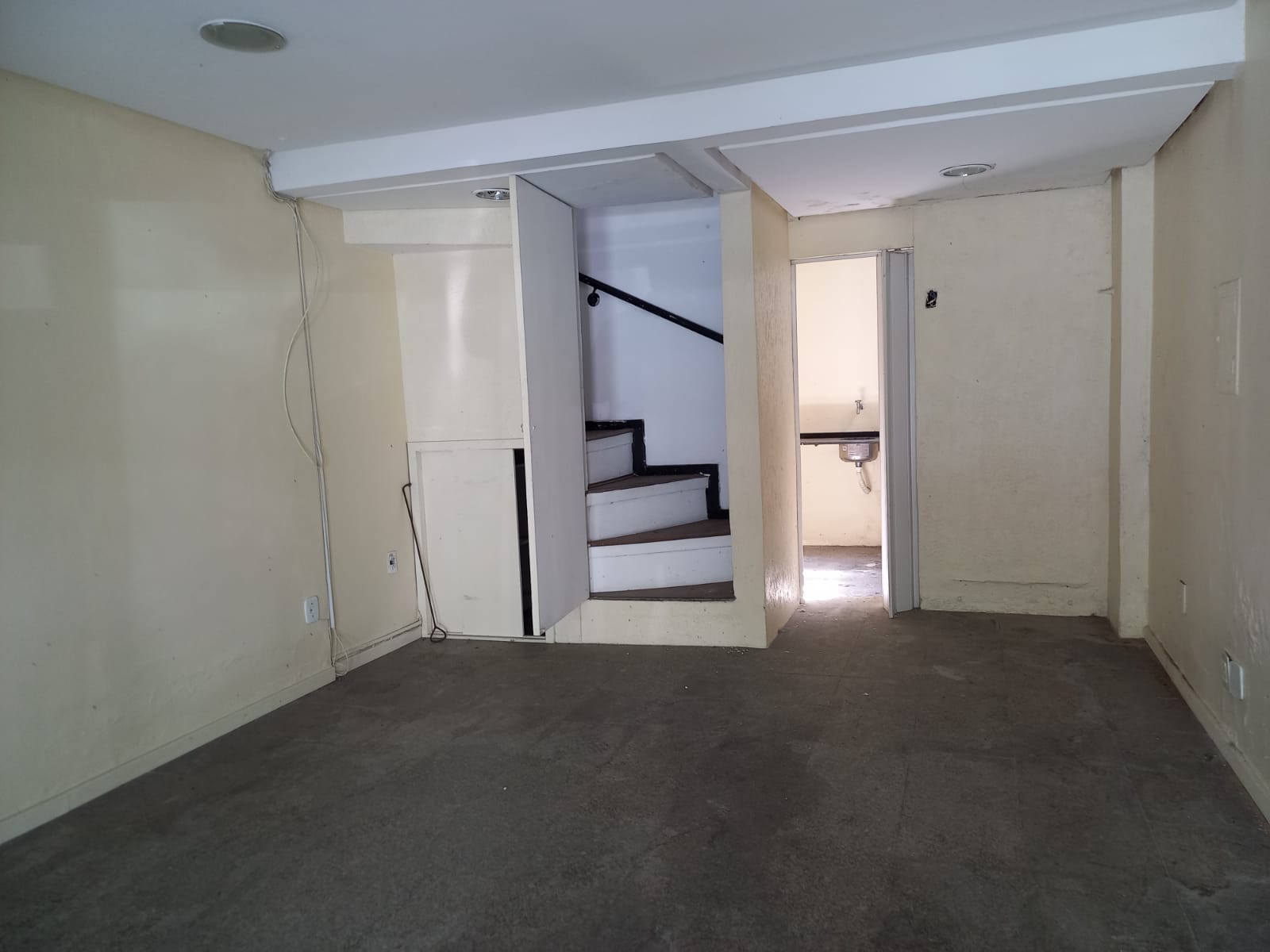 Imagem Ponto Comercial à Venda, 50 m²em Batista Campos - Belém