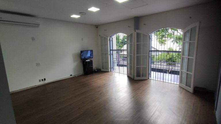 Imagem Sobrado com 9 Quartos à Venda, 165 m²em Vila Mariana - São Paulo