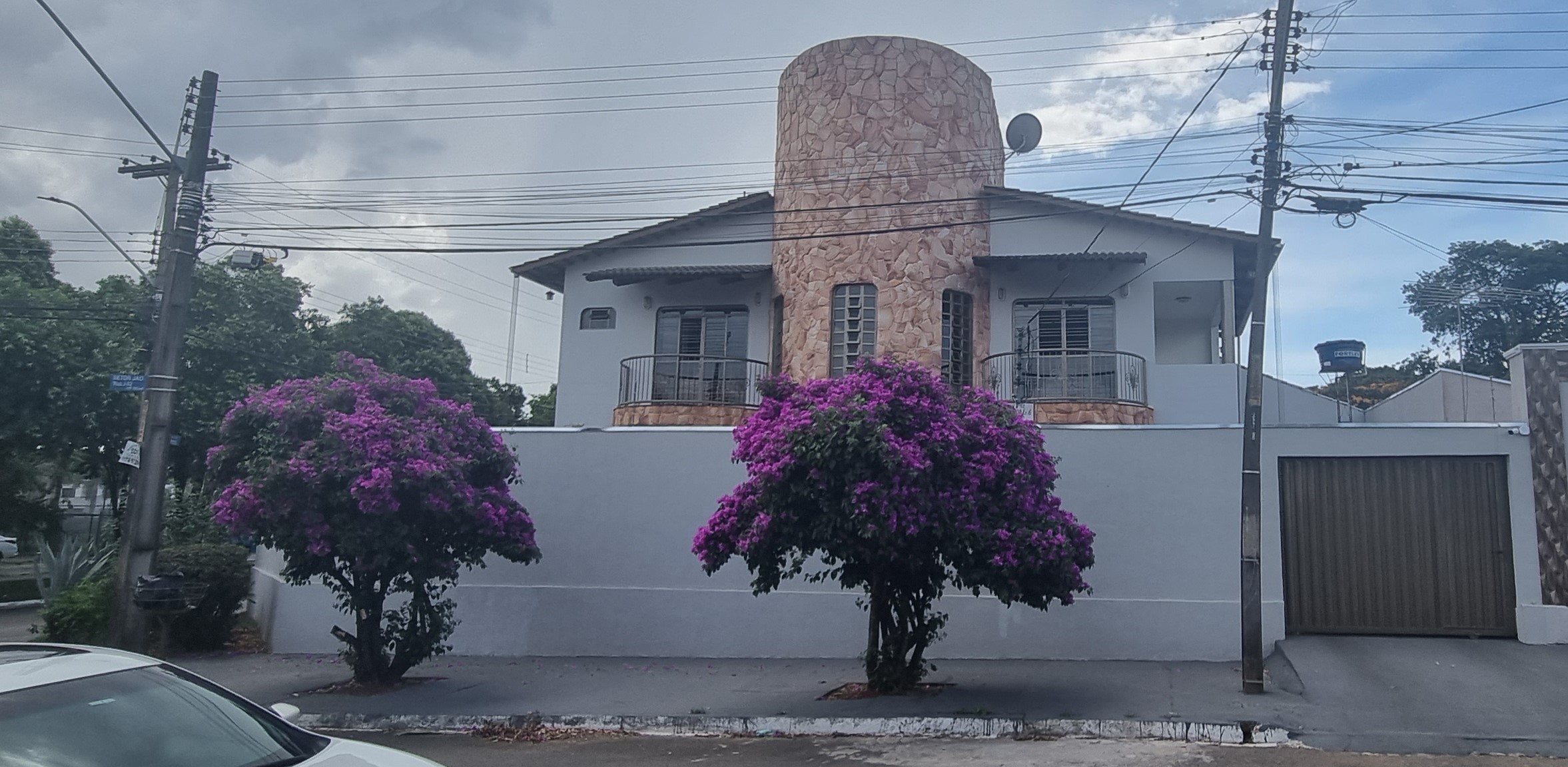 Imagem Sobrado com 4 Quartos à Venda ou Temporada, 250 m²em Setor Jaó - Goiânia Imagem Sobrado com 4 Quartos à Venda ou Temporada, 250 m²em Setor Jaó - Goiânia