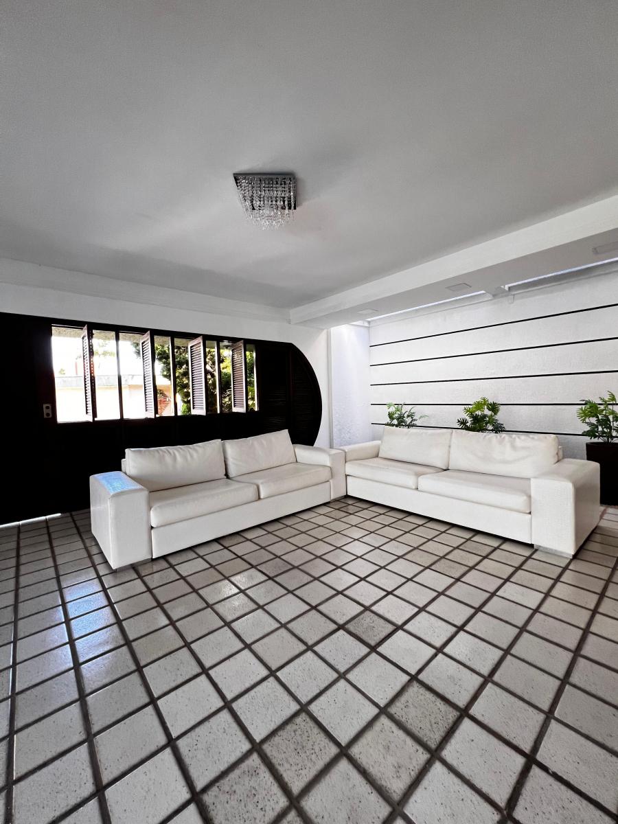 Imagem Casa com 3 Quartos à Venda, 391 m²em Capim Macio - Natal Imagem Casa com 3 Quartos à Venda, 391 m²em Capim Macio - Natal