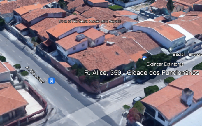 Imagem Casa com 4 Quartos à Venda, 150 m² em Cidade dos Funcionários - Fortaleza Imagem Casa com 4 Quartos à Venda, 150 m² em Cidade dos Funcionários - Fortaleza