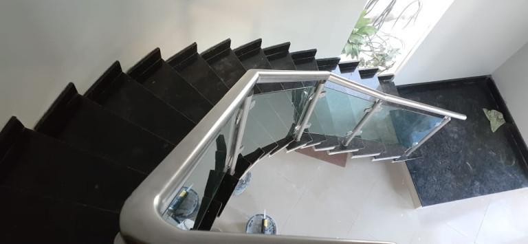 Imagem Sobrado com 4 Quartos à Venda, 300 m²em Morada Nobre - Valparaíso de Goiás