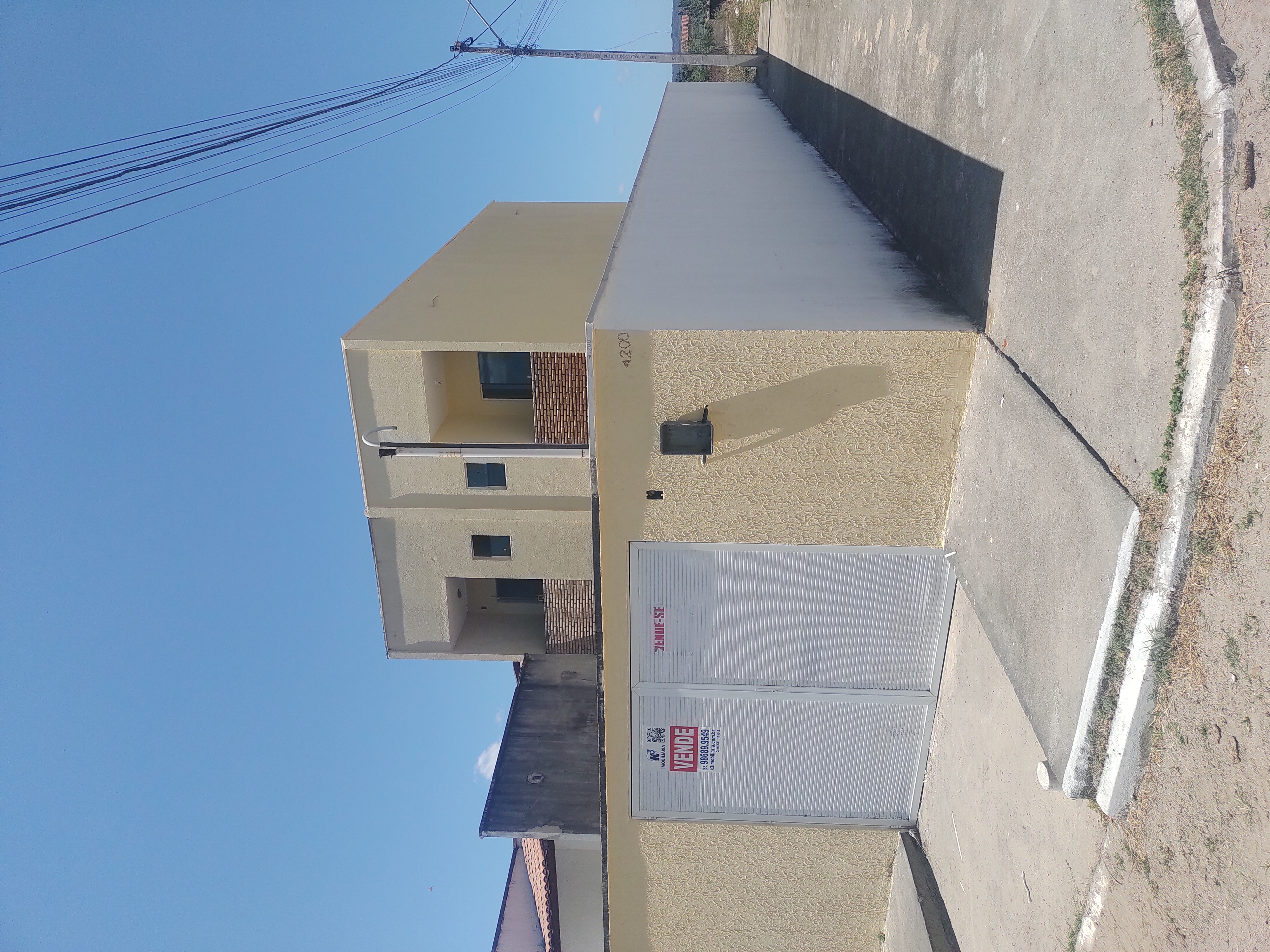Imagem Casa com 2 Quartos à Venda, 75 m²em Pajuçara - Maracanaú Imagem Casa com 2 Quartos à Venda, 75 m²em Pajuçara - Maracanaú