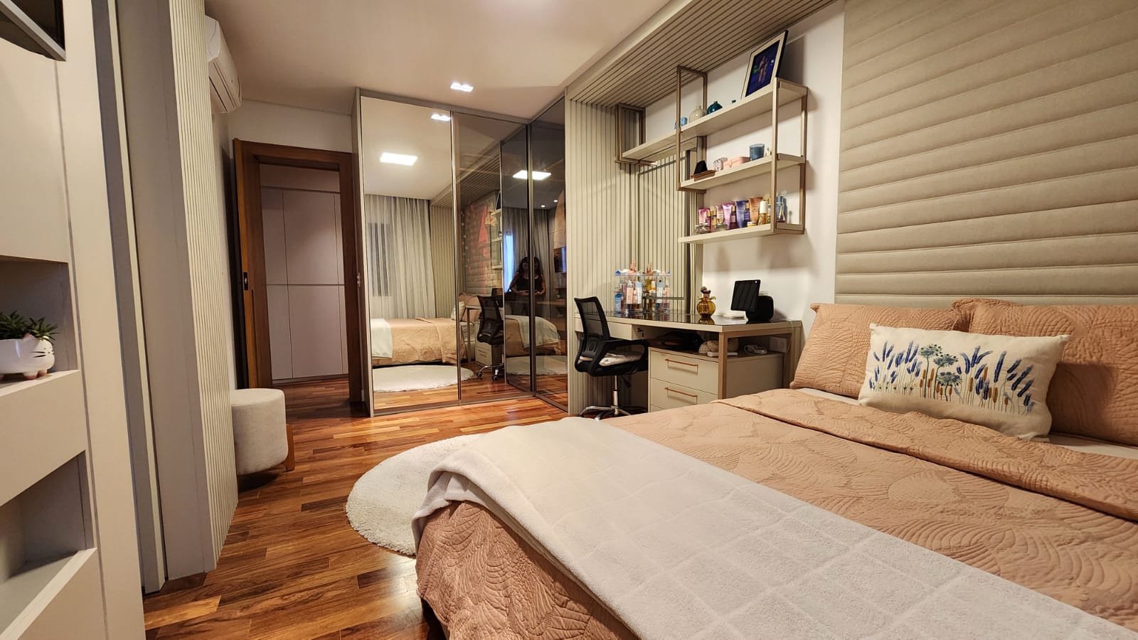 Imagem Apartamento com 4 Quartos à Venda, 297 m²em Boqueirão - Santos