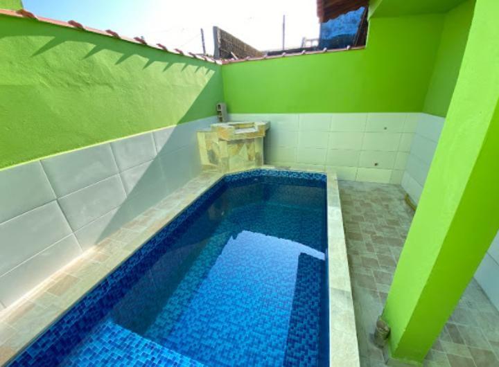 Casa com 2 Quartos à Venda, 70 m²em Vila Atlântica - Mongaguá