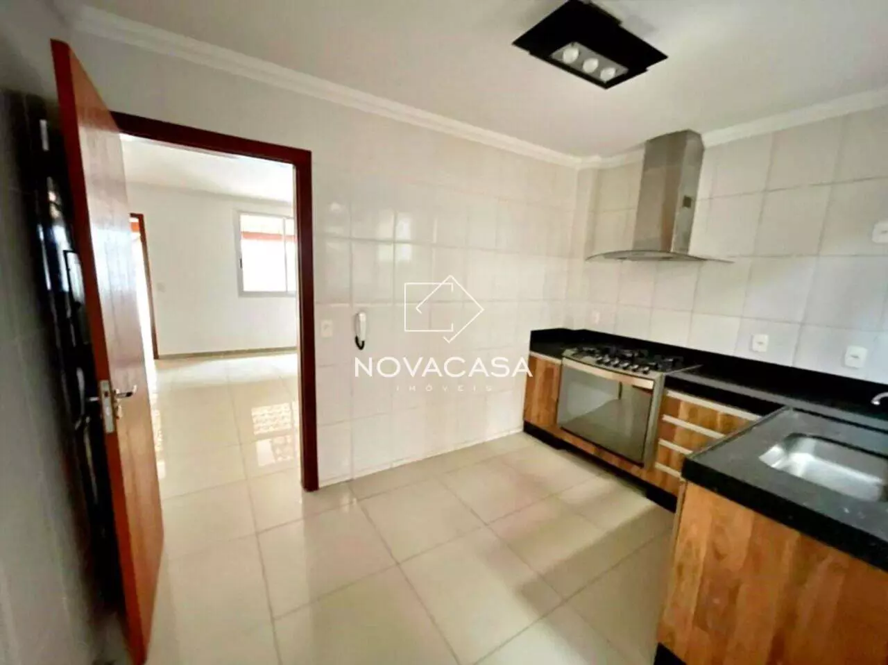 Imagem Casa com 3 Quartos à Venda, 85 m² em Heliópolis - Belo Horizonte Imagem Casa com 3 Quartos à Venda, 85 m² em Heliópolis - Belo Horizonte