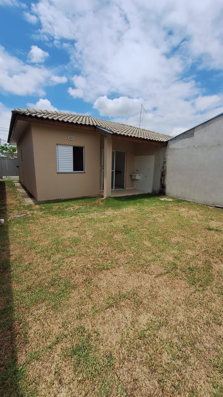 Imagem Casa com 2 Quartos à Venda, 44 m²em Vila São Benedito - Pindamonhangaba Imagem Casa com 2 Quartos à Venda, 44 m²em Vila São Benedito - Pindamonhangaba