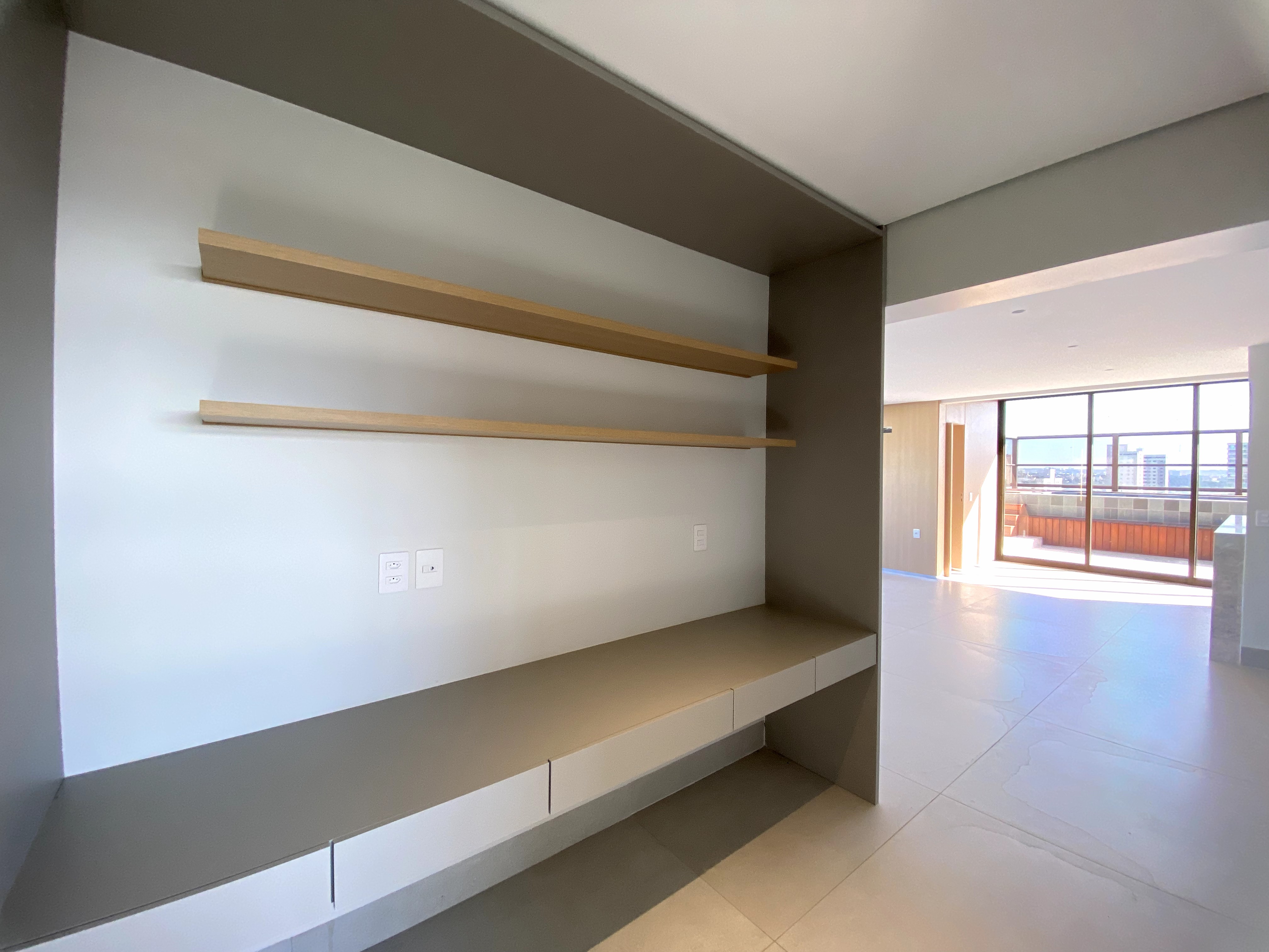Imagem Apartamento com 4 Quartos à Venda, 216 m²em Martins - Uberlândia Imagem Apartamento com 4 Quartos à Venda, 216 m²em Martins - Uberlândia